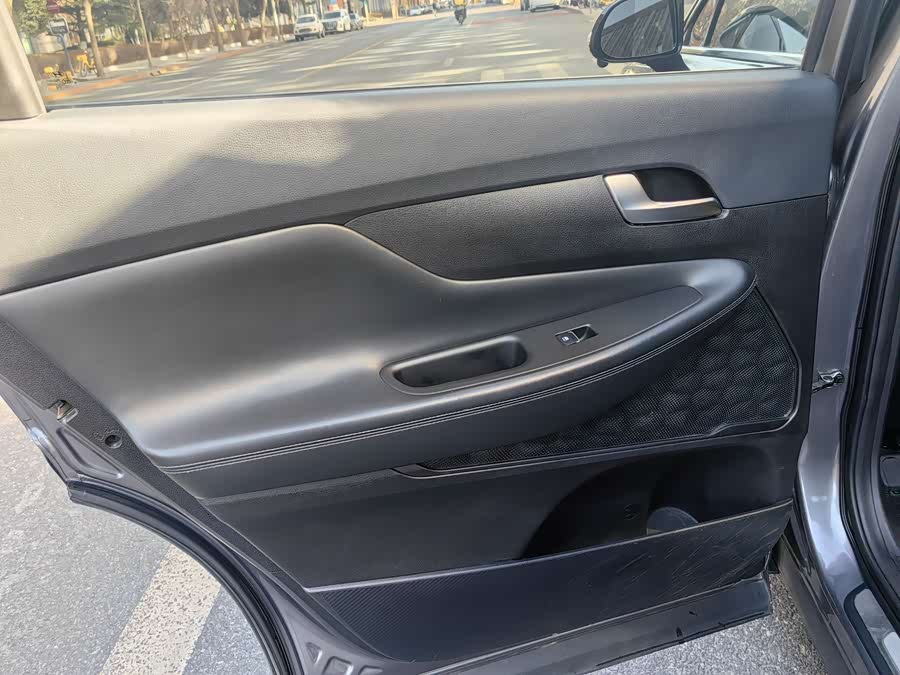 Hyundai Santa Fe 2019 #21 Hyundai Santa Fe 2019 car image #21