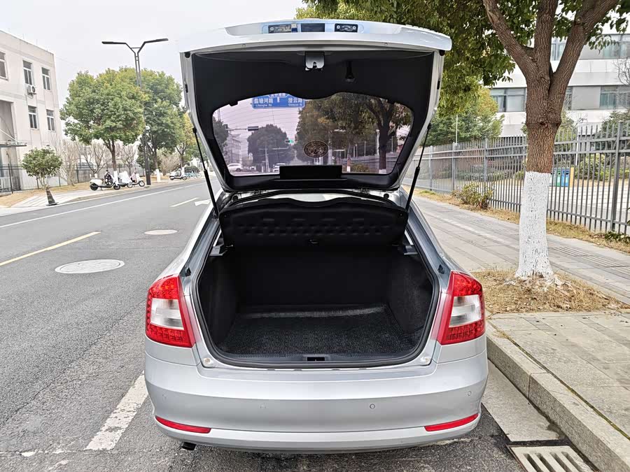 Skoda Octavia 2013 #21 Skoda Octavia 2013 car image #21