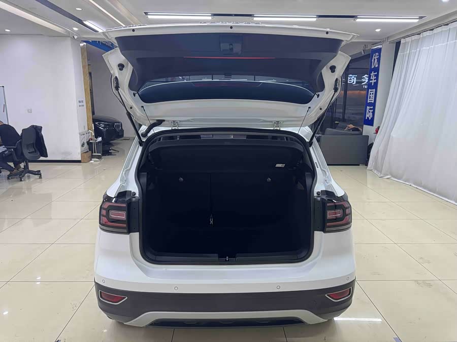 Volkswagen Tacqua 2021 #21 Volkswagen Tacqua 2021 car image #21