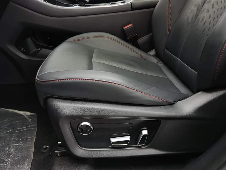 Forthing T5 EVO 2021 car image #21