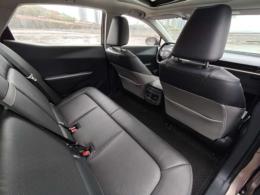 Toyota bZ3 2023 immagine di auto #21