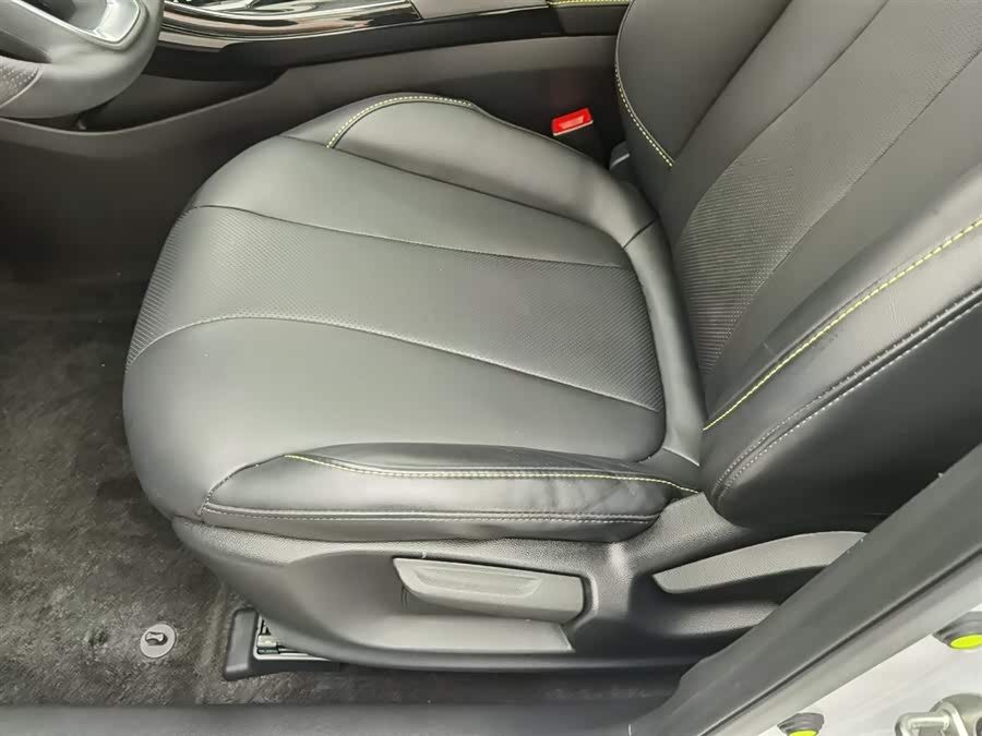 Roewe i5 2022 car image #21