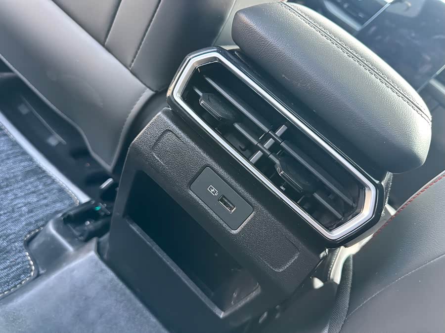 GEELY Boyue 2024 car image #21