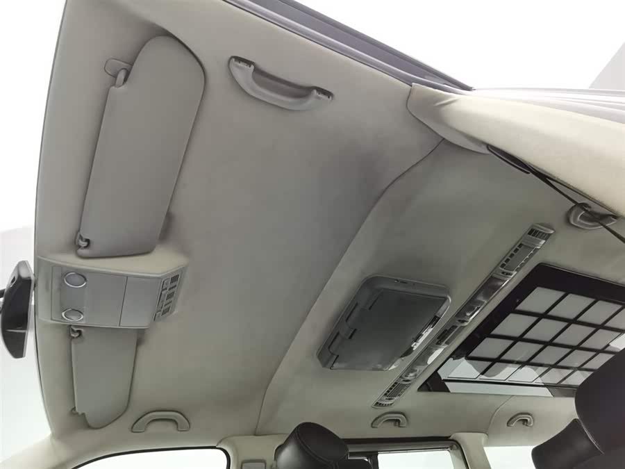 Volkswagen Caravelle 2016 car image #21