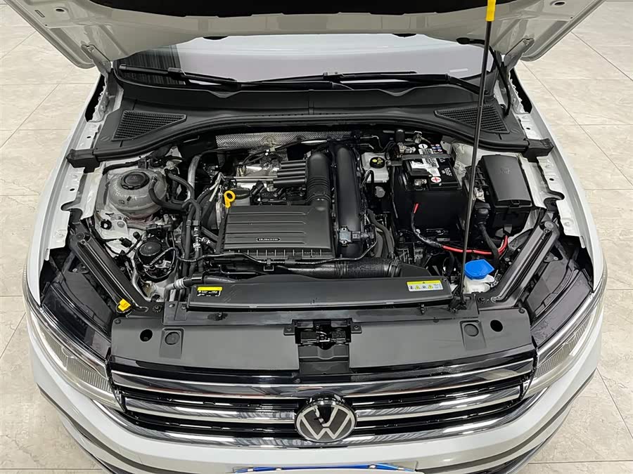 Volkswagen Bora 2022 car image #21