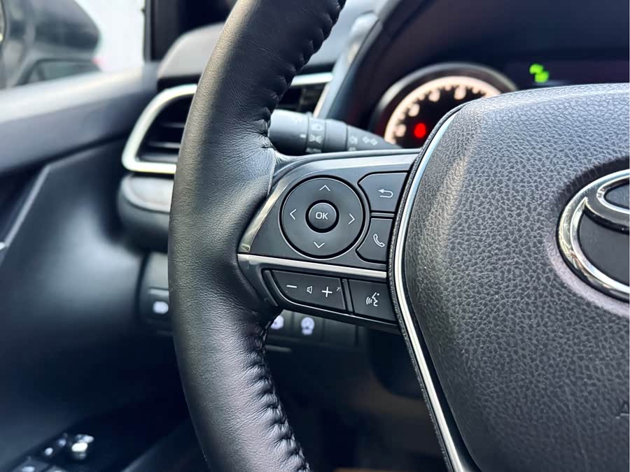 Toyota Camry 2018 car image #21