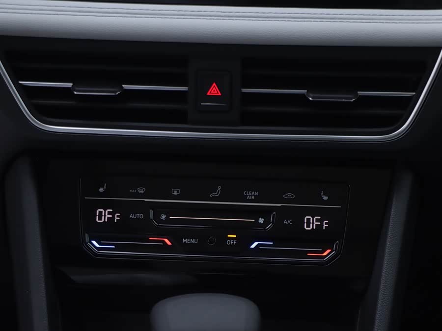 Volkswagen Tiguan L New Energy изображение автомобиля #21