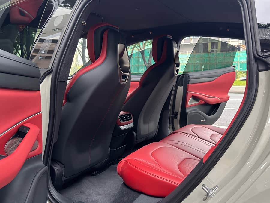 MI SU7 2024 car image #21