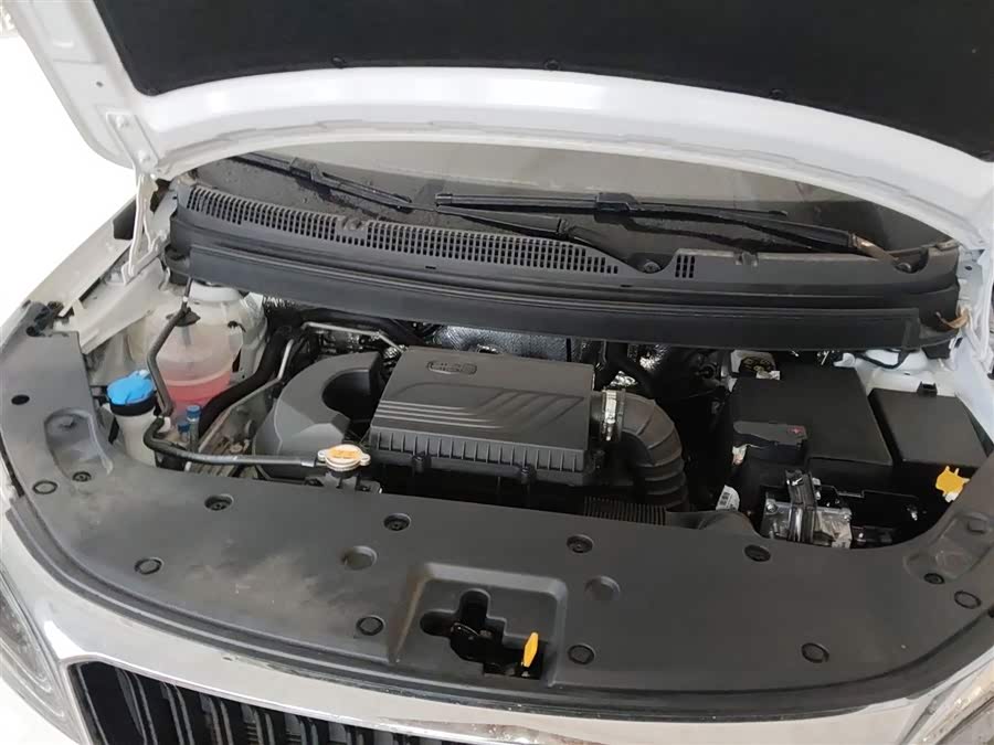 X3 PRO 2025 car image #21