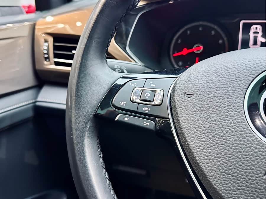 Volkswagen Tharu 2021 car image #21