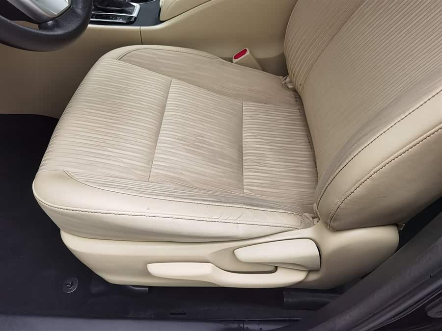 Toyota Highlander 2019 immagine di auto #21