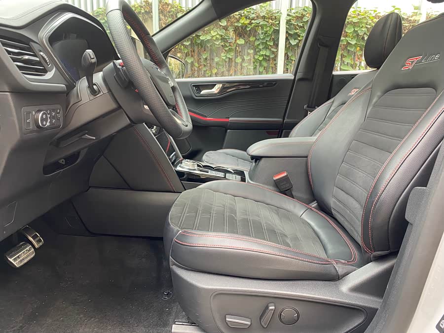 Ford Focus 2013 car image #21