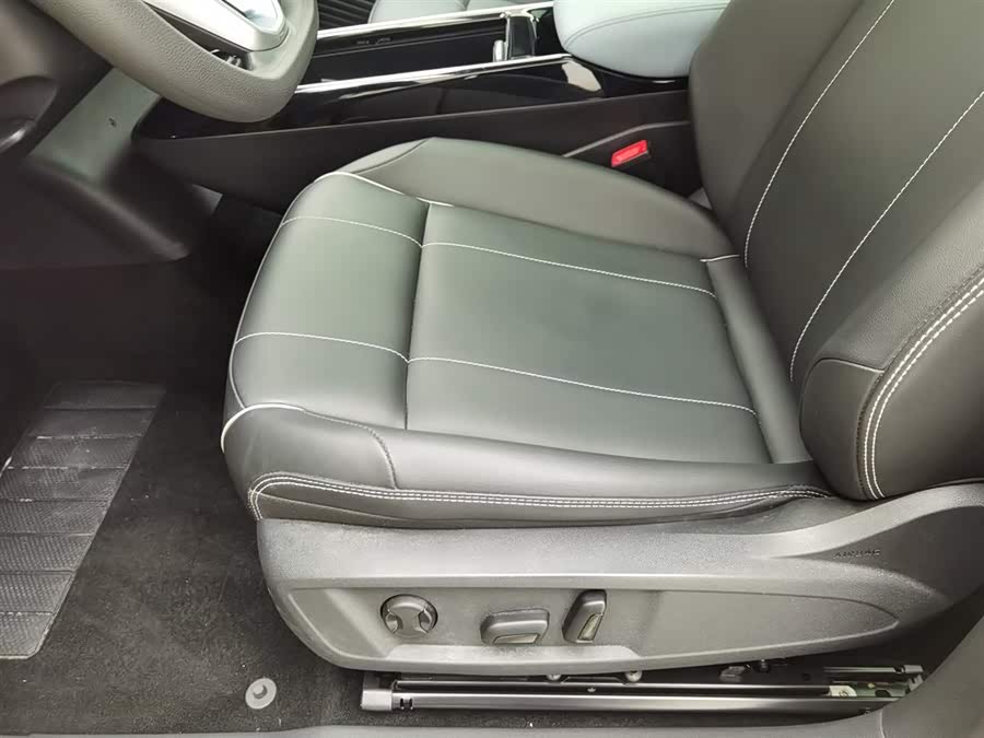 Volkswagen ID.4 X 2021 immagine di auto #21