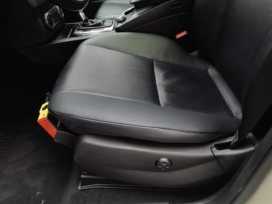 Mercedes-Benz GLK Class (Imported) 2012 car image #21