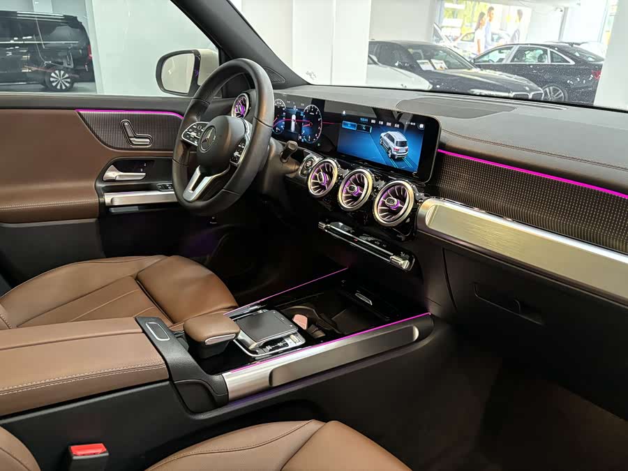 Mercedes-Benz GLB Class 2020 car image #21