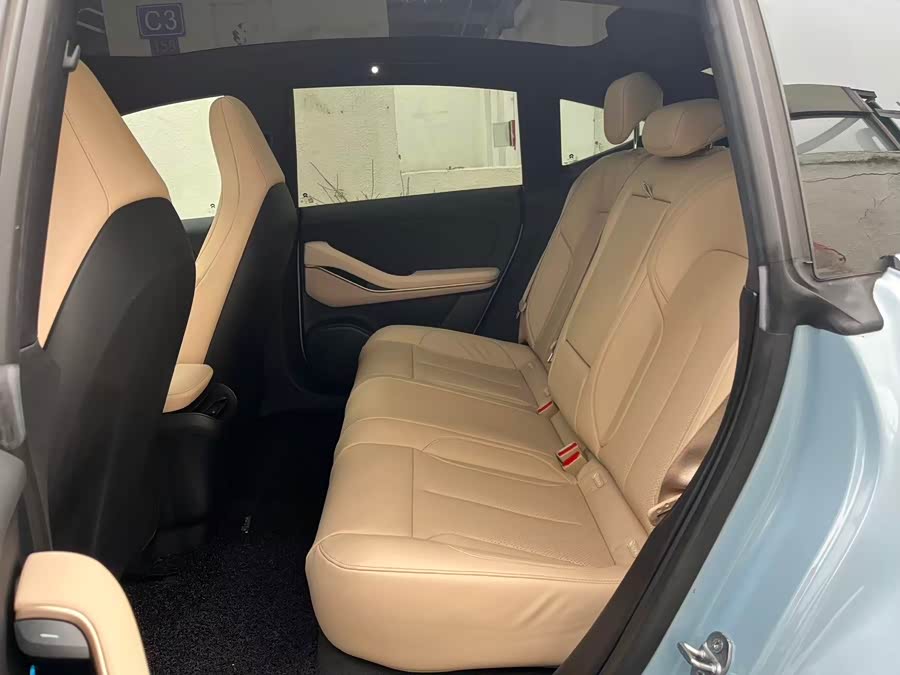 NIO ET5 2023 car image #21