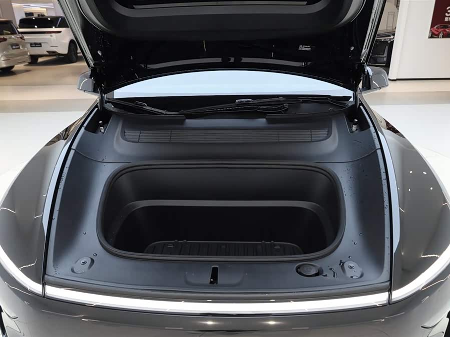 特斯拉 Model Y L 2025 汽车图片 #21