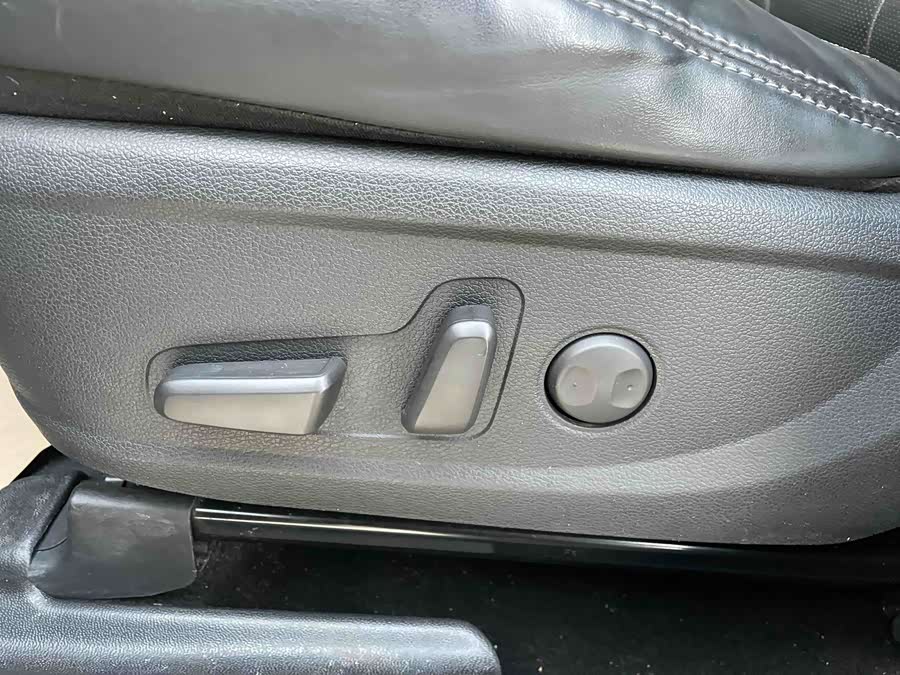 Hyundai Santa Fe 2020 #21 Hyundai Santa Fe 2020 car image #21