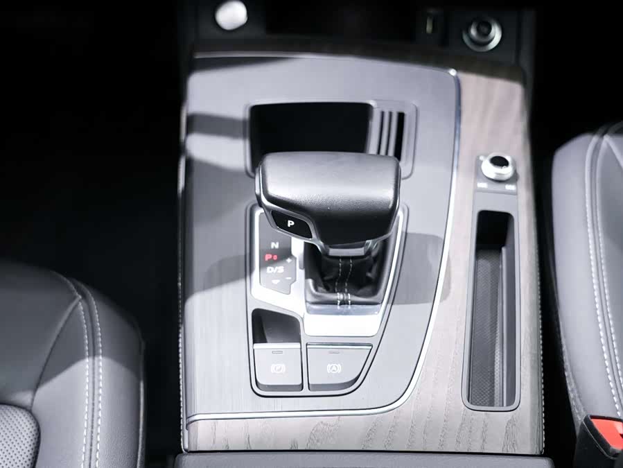 Audi Q5L 2023 imagem de carro #21