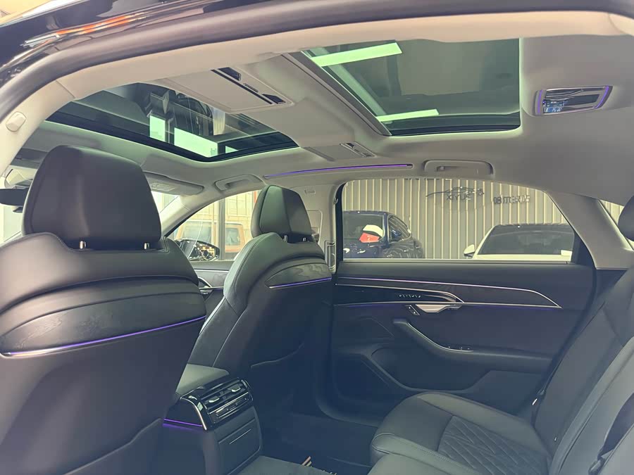 Audi A8 2021 imagem de carro #21