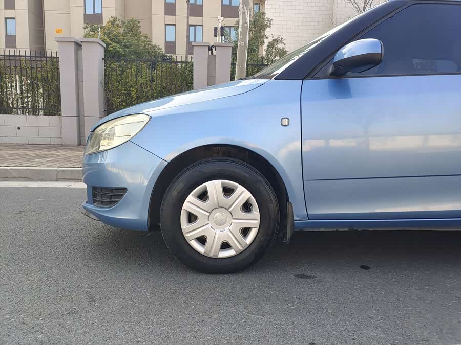 Skoda Fabia 2013 immagine di auto #21