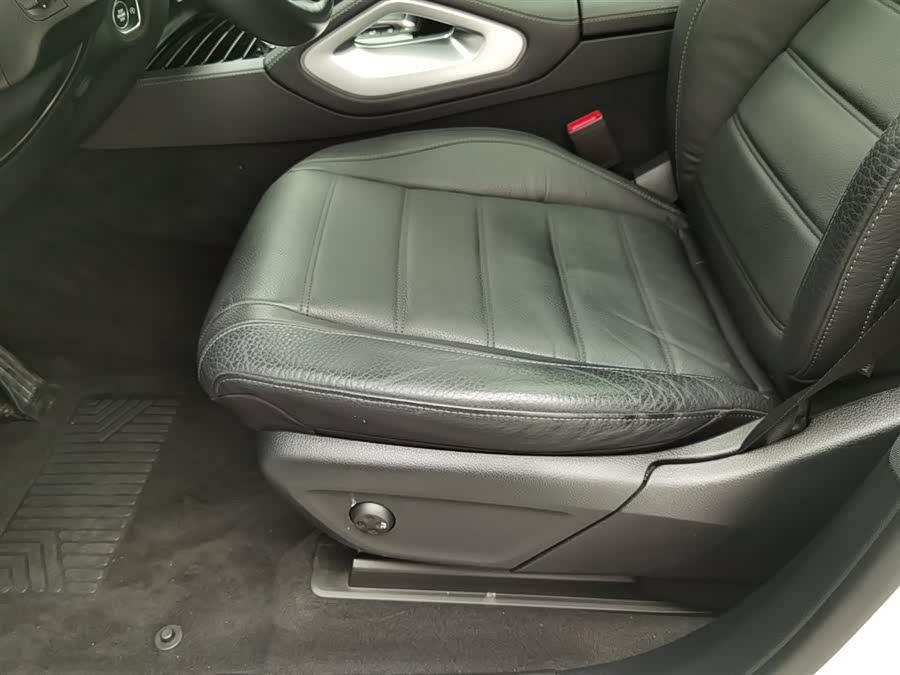 Mercedes-Benz GLE Coupe 2022 car image #21