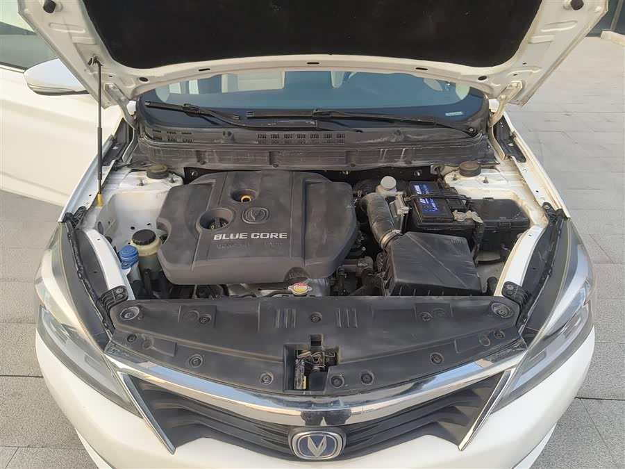 Changan Alsvin V7 2016 image de voiture #21