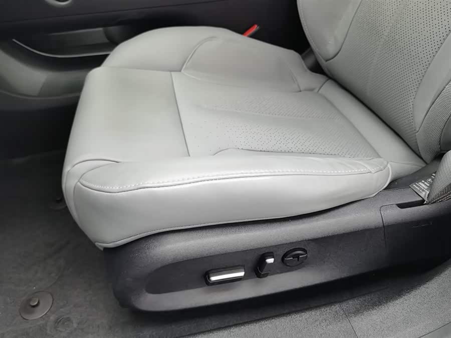 NIO ET5 2023 car image #21