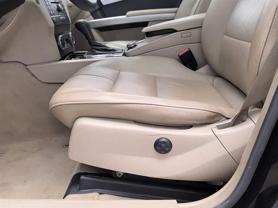 Mercedes-Benz GLK Class (Imported) 2010 immagine di auto #21