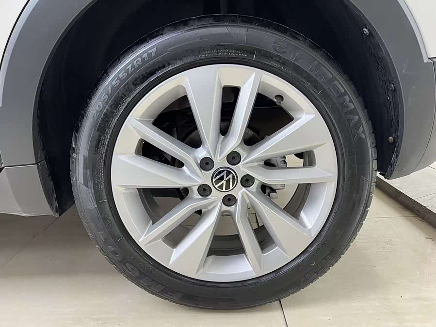 Volkswagen T-Cross 2021 car image #21