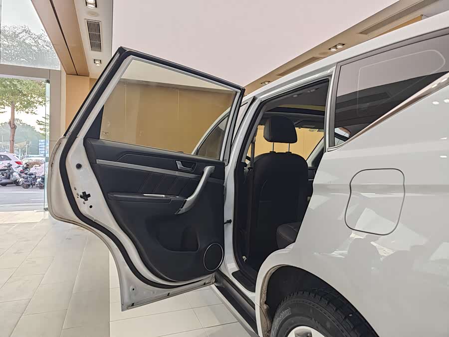 Haval M6 2020 #21 Haval M6 2020 car image #21