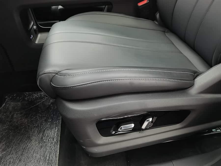 Chery Exploration 06 C-DM 2025 immagine di auto #21