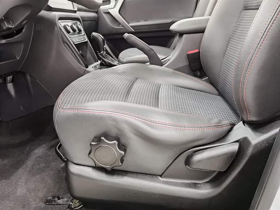 Chery Tiggo 3 2017 car image #21