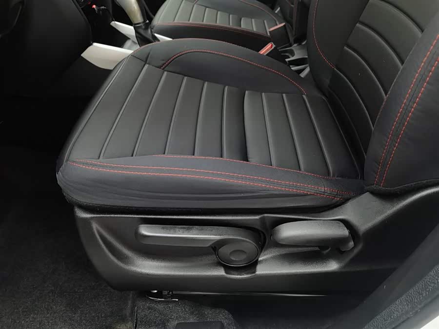 铃木 维特拉 2017 汽车图片 #21