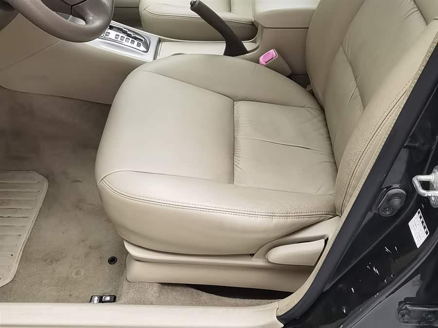 Toyota Corolla (Classic) 2010 immagine di auto #21