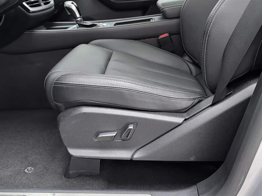 BYD Tang 2019 car image #21