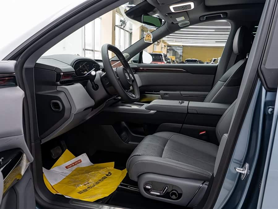 Zeekr 7X 2024 car image #21
