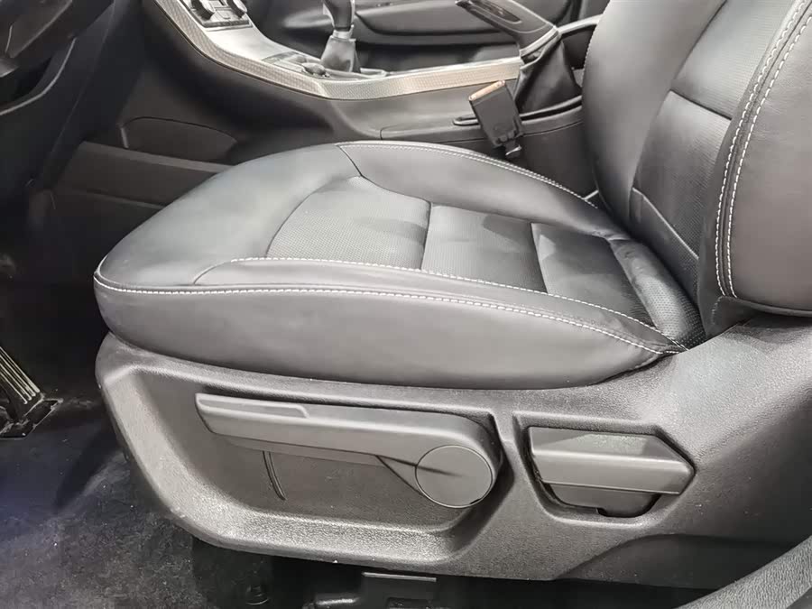 GEELY 2018 car image #21