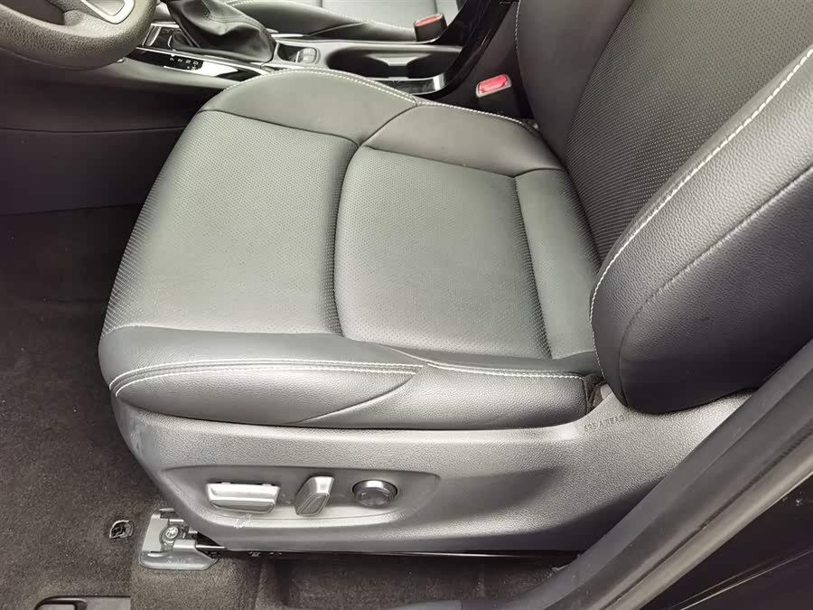 Toyota Frontlander 2024 car image #21