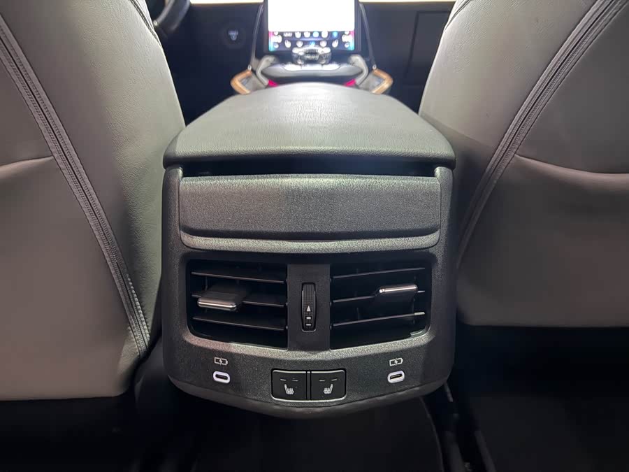 Toyota bZ3 2023 صورة سيارة #21