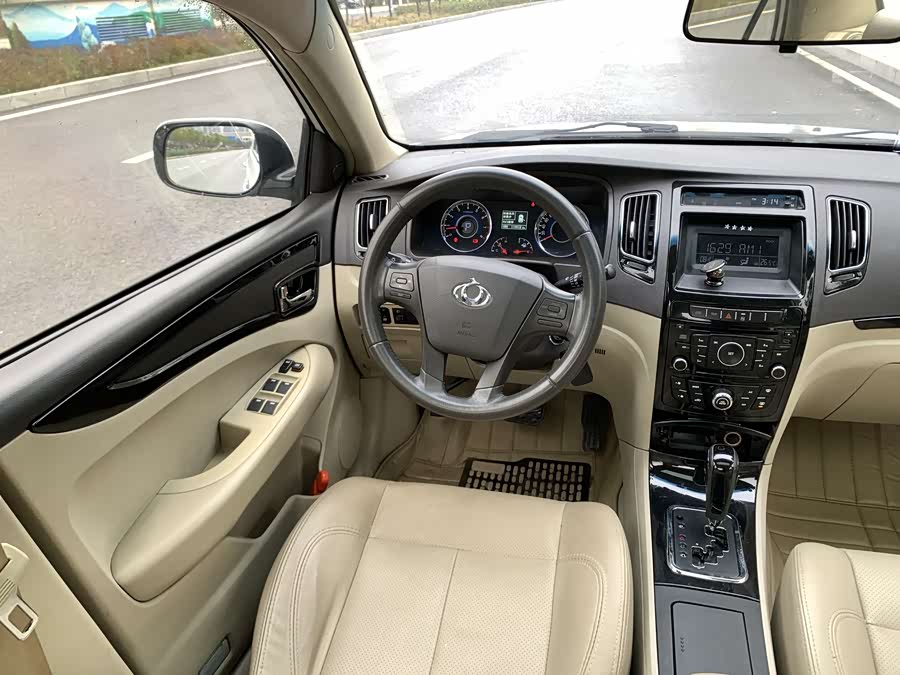 GEELY GC7 2013 #21 GEELY GC7 2013 car image #21