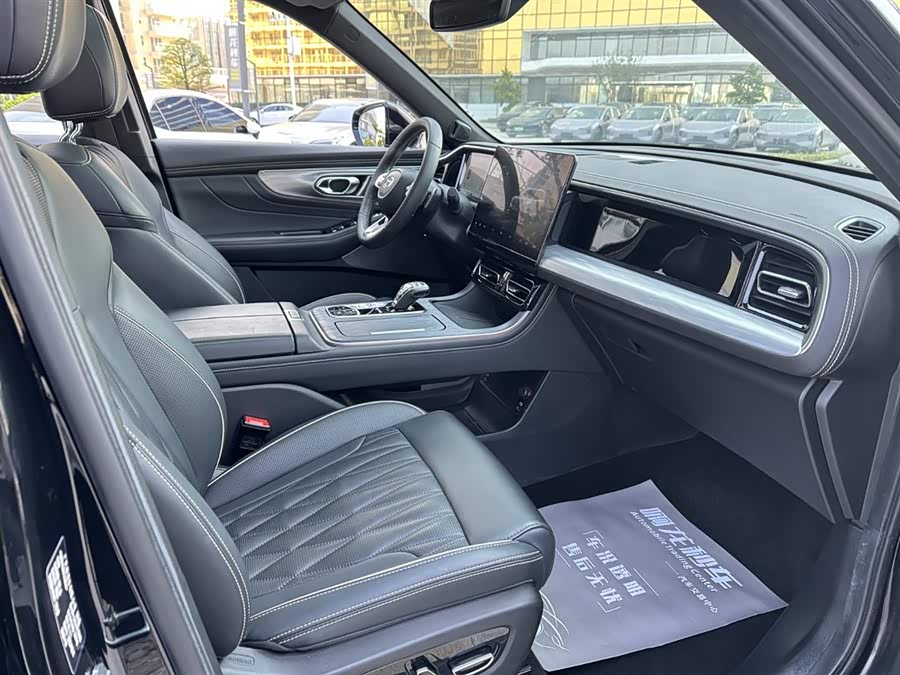 GAC Trumpchi GS8 2016 #21 GAC Trumpchi GS8 2016 car image #21