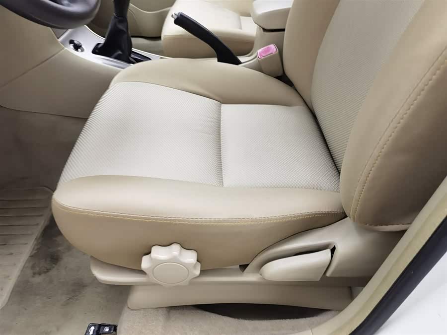 Toyota Corolla (Classic) 2014 immagine di auto #21