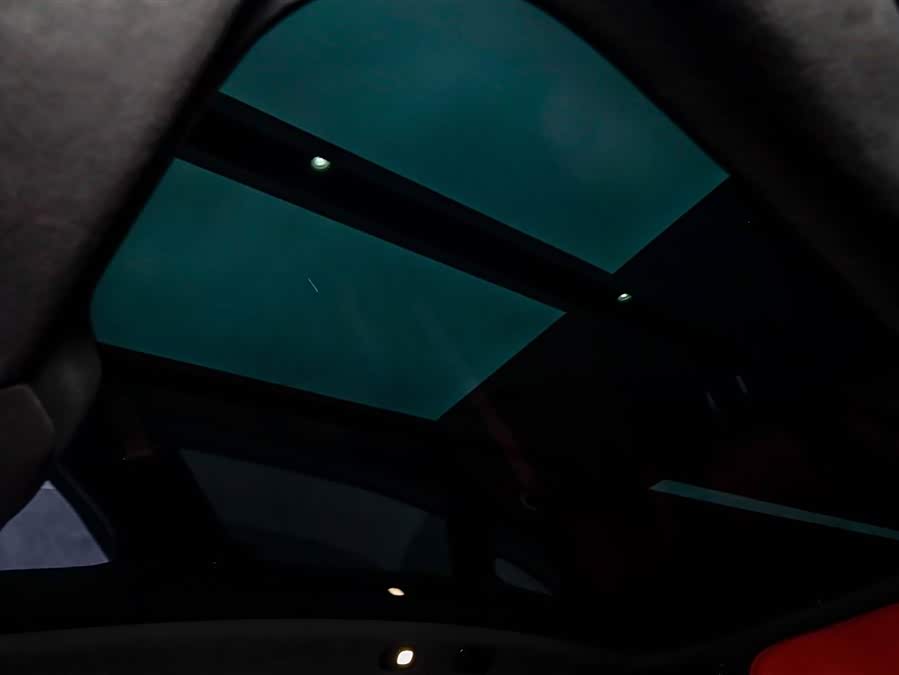 Avatr 06 2025 car image #21