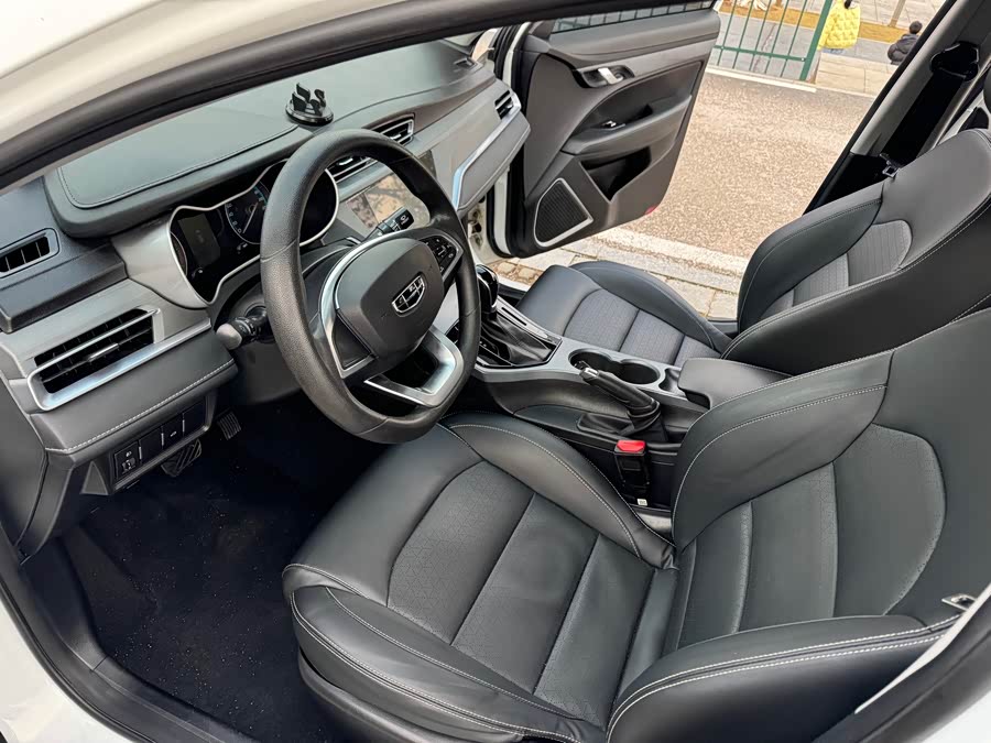 GEELY Emgrand 2022 #21 GEELY Emgrand 2022 car image #21