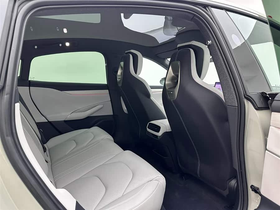 MI SU7 2025 car image #21