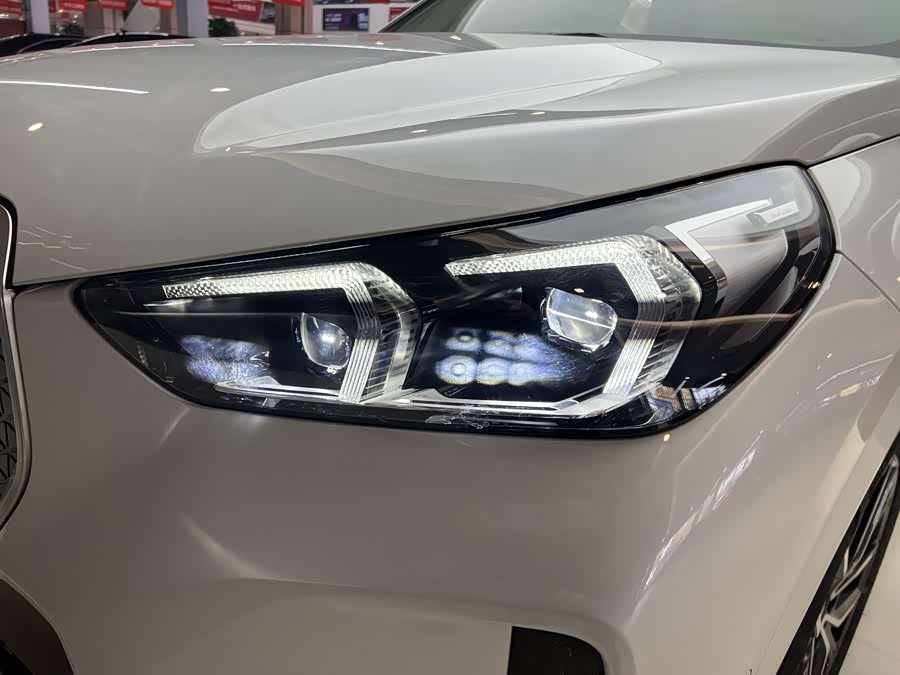 BMW iX1 2024 #21 BMW iX1 2024 car image #21