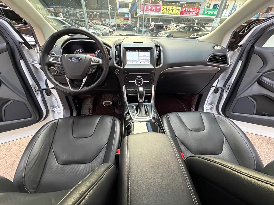 Ford Edge 2018 immagine di auto #21