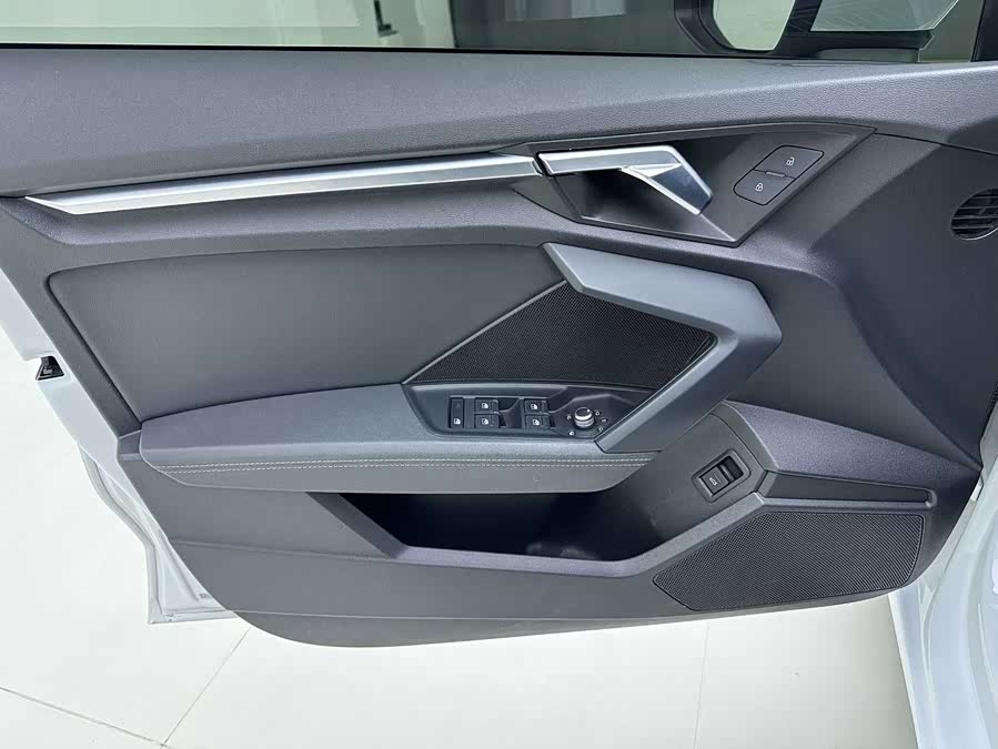Audi A3 2021 car image #21