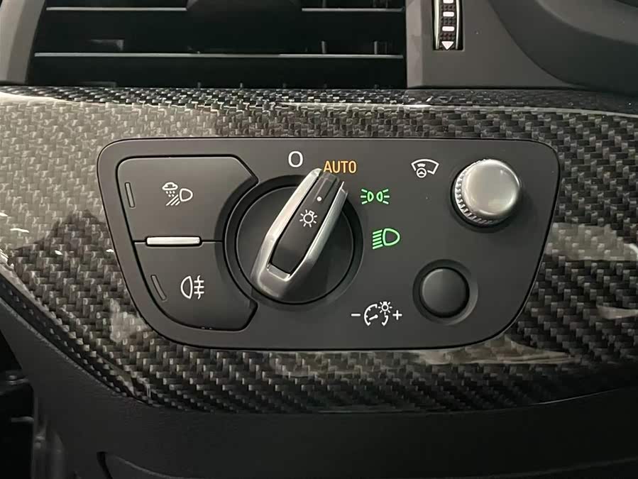 Audi RS 4 2023 car image #21